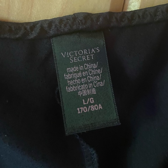 Victoria’s Secret Black Sleep Shorts/Lingerie with Lace in the Sides - Picture 2 of 3